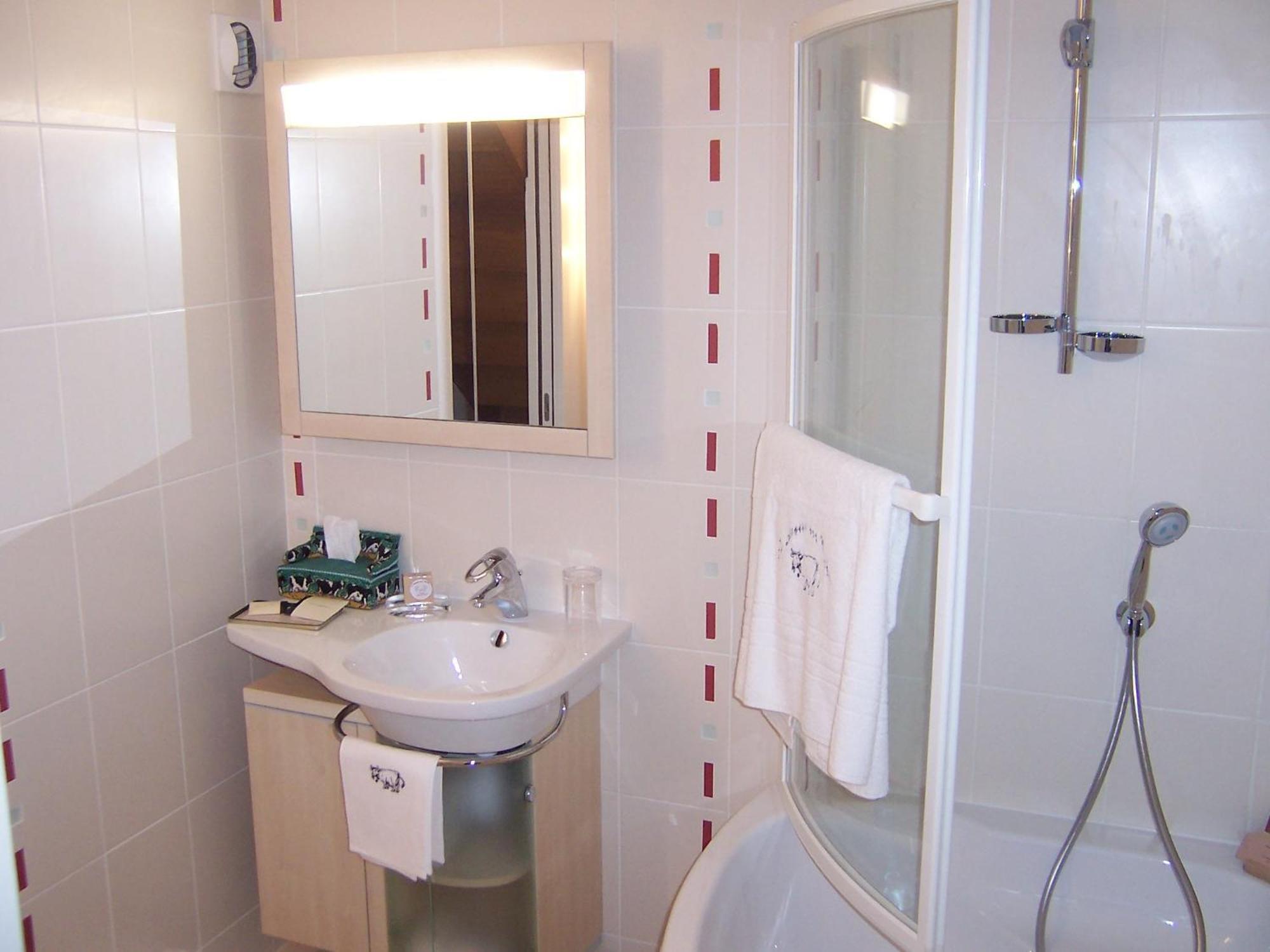 Hotel Le Manoir Aux Vaches Yvetot Dış mekan fotoğraf
